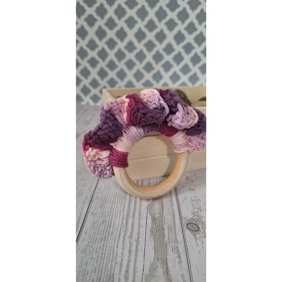 Wooden teething rings - hand made crochet - Picture 6 of 6